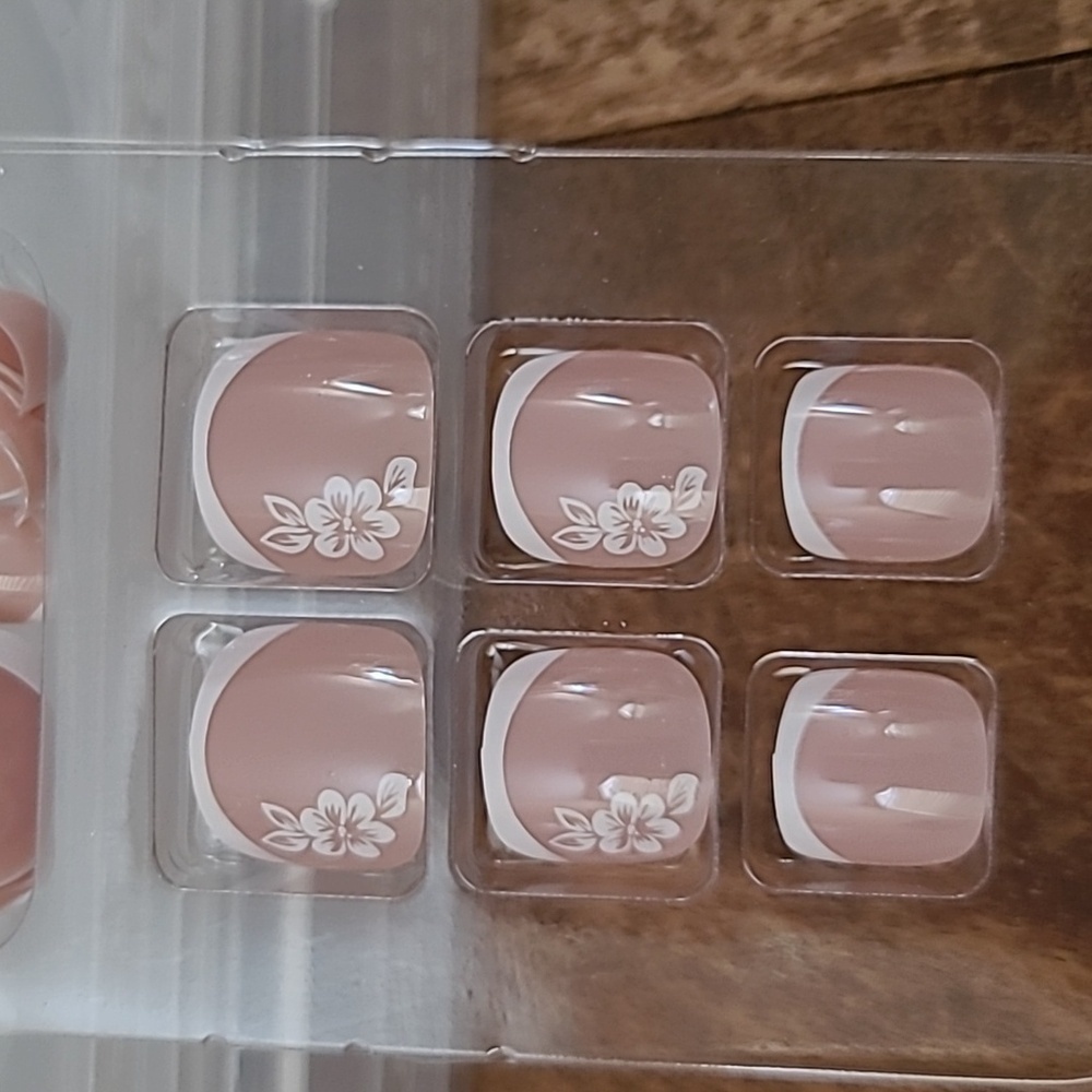 2/$16 🌺 Floral French Tip  Press On Toenails - Picture 15 of 17